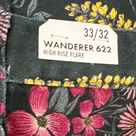 Wrangler Floral Patterned Wanderer High Rise Flare Jeans - Picture 3 of 11